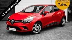 Rood Gebruikt 2018 Renault Clio IV Zen Hatchback | € 10.900 (Eerlijke prijs)