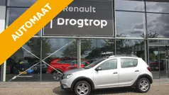 Grijs Gebruikt 2017 Dacia Sandero Stepway Hatchback | € 10.820 (Goede deal)