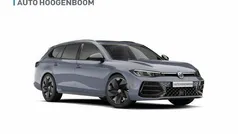 Grijs Nieuw 2024 VW Passat R-line Edition Stationwagen | € 61.128 (Eerlijke prijs)