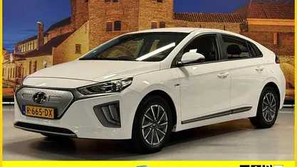 Wit Occasion 2021 Hyundai Ioniq Hatchback | € 13.950 (Goede deal)