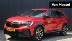 Rood Nieuw 2025 Renault Espace Iconic MPV | € 53.740 (Eerlijke prijs)