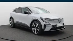 Grijs Gebruikt 2023 Renault Mégane Techno Hatchback | € 29.990 (Eerlijke prijs)