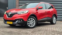 Rood Gebruikt 2015 Renault Kadjar Intens SUV | € 11.450 (Eerlijke prijs)
