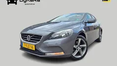 Gebruikt 2013 Volvo V40 Momentum Stationwagen | € 8.495 (Eerlijke prijs)