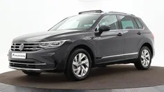 Grijs Gebruikt 2022 VW Tiguan Elegance SUV | € 30.940 (Super prijs)