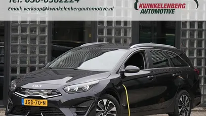 Zwart Gebruikt 2023 Kia Ceed Hatchback | € 24.850 (Eerlijke prijs)