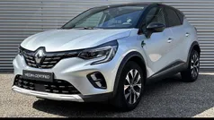 Grijs Gebruikt 2023 Renault Captur R.S. SUV | € 24.445 (Eerlijke prijs)