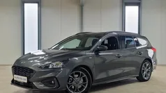 Grijs Gebruikt 2020 Ford Focus ST-Line Stationwagen | € 17.950 (Goede deal)