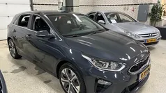 Grijs Gebruikt 2020 Kia Ceed Hatchback | € 13.750 (Eerlijke prijs)