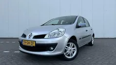 Gebruikt 2006 Renault Clio II Initiale Hatchback | € 4.650 (Eerlijke prijs)