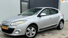 Grijs Gebruikt 2012 Renault Mégane III Dynamique Hatchback | € 5.200 (Eerlijke prijs)