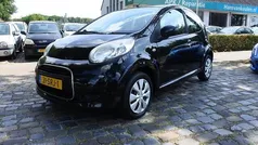 Zwart Gebruikt 2011 Citroën C1 SELECTION Hatchback | € 1.995 (Eerlijke prijs)