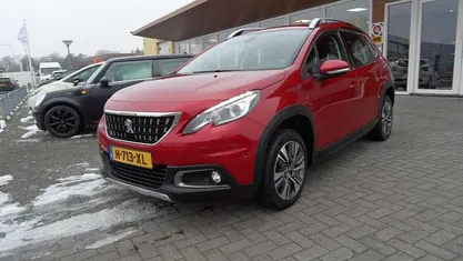 Occasion Peugeot 2008 Allure 112 PK (82 kW) 2017 Rood SUV