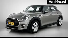 Grijs Gebruikt 2019 Mini Cooper Business Hatchback | € 16.900 (Eerlijke prijs)
