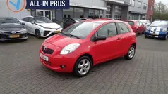 Rood Gebruikt 2008 Toyota Yaris Hatchback | € 3.500 (Eerlijke prijs)