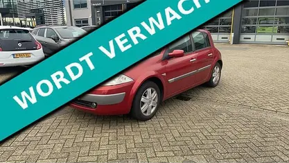 Occasion 2003 Renault Mégane II Expression Hatchback | € 1.995 (Eerlijke prijs)