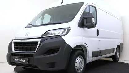 Wit Gebruikt 2023 Peugeot Boxer Van | € 21.725 (Eerlijke prijs)