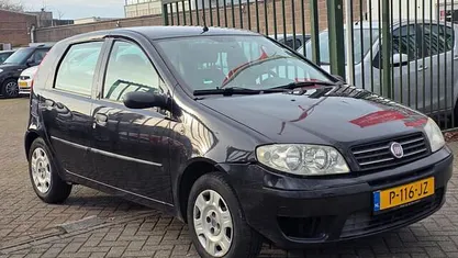 Zwart Occasion 2006 Fiat Punto Hatchback | € 999 (Goede deal)