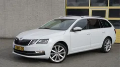 Wit Gebruikt 2020 Skoda Octavia Business Line Stationwagen | € 15.950 (Goede deal)
