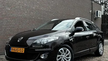 Occasion Renault Mégane GrandTour Bose Edition 110 PK (80 kW) 2013 Bruin Stationwagen