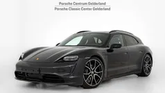 Zwart Gebruikt 2024 Porsche Taycan Sport Turismo Sedan | € 84.900 (Eerlijke prijs)