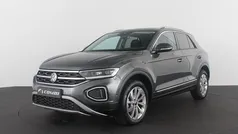 Grijs Gebruikt 2024 VW T-Roc Style SUV | € 32.950 (Eerlijke prijs)