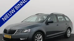 Grijs Gebruikt 2020 Skoda Octavia Business Line Stationwagen | € 17.183 (Eerlijke prijs)