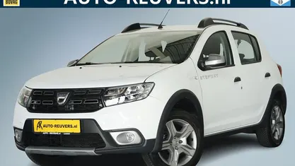 Wit Occasion 2020 Dacia Sandero Stepway Hatchback | € 13.450 (Eerlijke prijs)