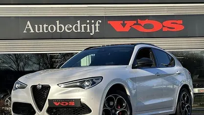 Wit Occasion 2019 Alfa Romeo Stelvio Tech Edition SUV | € 33.900 (Eerlijke prijs)