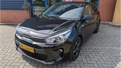 Zwart Gebruikt 2017 Kia Rio Comfort Hatchback | € 11.495 (Eerlijke prijs)