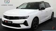 Wit Nieuw 2025 Opel Astra Ultimate Hatchback | € 36.950 (Super prijs)