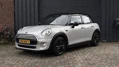 Gebruikt 2015 Mini Cooper Business Hatchback | € 14.950 (Eerlijke prijs)