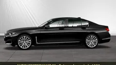 Zwart Gebruikt 2021 BMW 730 Sedan | € 69.950 (Eerlijke prijs)