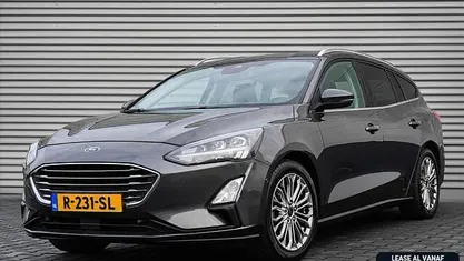 Grijs Occasion 2021 Ford Focus Business Edition Stationwagen | € 11.950 (Goede deal)
