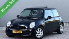 Zwart Gebruikt 2006 Mini ONE Seven Hatchback | € 3.450 (Eerlijke prijs)