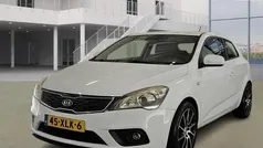 Wit Gebruikt 2012 Kia ProCeed Hatchback | € 3.800 (Eerlijke prijs)