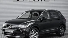 Zwart Gebruikt 2022 VW Tiguan Elegance SUV | € 31.900 (Super prijs)