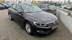Zwart Gebruikt 2014 VW Passat Comfortline Sedan | € 8.950 (Eerlijke prijs)