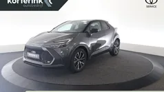 Grijs, metallic lak Nieuw 2025 Toyota C-HR Edition SUV | € 37.950 (Goede deal)