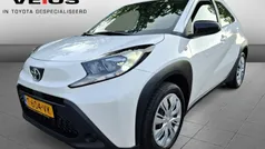 Wit Gebruikt 2023 Toyota Aygo Play Hatchback | € 15.950 (Goede deal)
