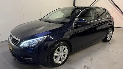 Blauw Occasion 2019 Peugeot 308 Premium Hatchback | € 8.800 (Goede deal)