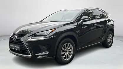 Zwart Gebruikt 2020 Lexus NX300h SUV | € 29.549 (Eerlijke prijs)