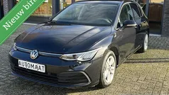 Zwart Gebruikt 2022 VW Golf VIII Business Hatchback | € 24.500 (Goede deal)