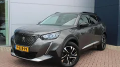 Grijs Gebruikt 2022 Peugeot 2008 Allure SUV | € 18.900 (Eerlijke prijs)
