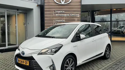 Gebruikt 2019 Toyota Yaris Hybrid Edition Hatchback | € 15.400 (Goede deal)