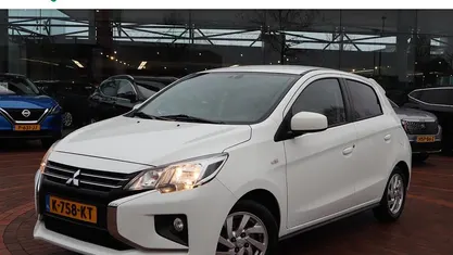 Wit Gebruikt 2021 Mitsubishi Space Star Active Hatchback | € 10.945 (Eerlijke prijs)