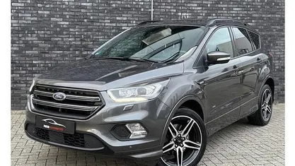 Gebruikt 2019 Ford Kuga ST-Line SUV | € 18.900 (Eerlijke prijs)