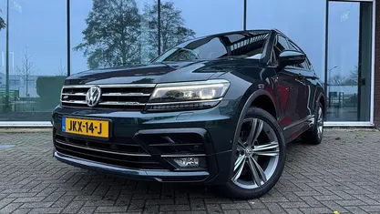 Groen Occasion 2020 VW Tiguan Highline SUV | € 29.990 (Eerlijke prijs)