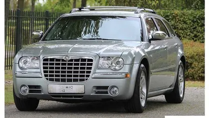Groen Gebruikt 2005 Chrysler 300C Touring Stationwagen | € 11.950 (Eerlijke prijs)