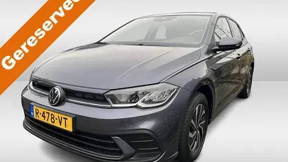Grijs Gebruikt 2022 VW Polo Life Hatchback | € 19.950 (Eerlijke prijs)